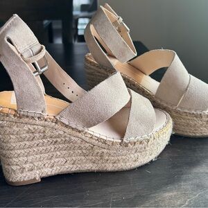Dolce Vita Women's Beige Suede Wedge Sandals